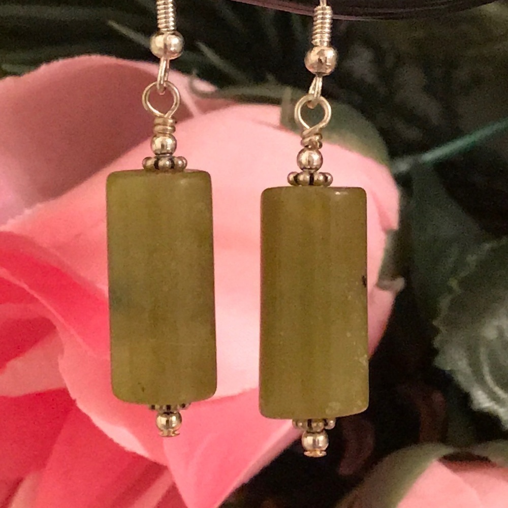 🔥ON SALE🔥3/$25🔥 💖 LA Design💖Handmade Earrings